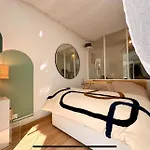 Mini Loft Avec Cinema Et Terrasse - Cap D'agde *